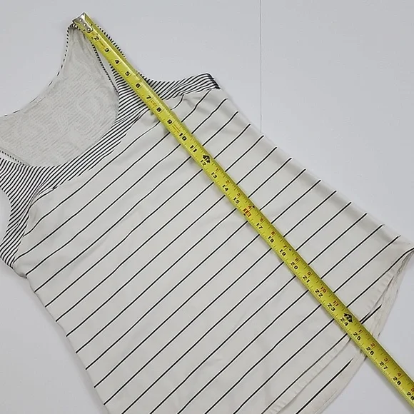 Lululemon Women's Racerback White Black Pin Striped Tank Top Stretch Size 6/8 - Picture 12 of 12